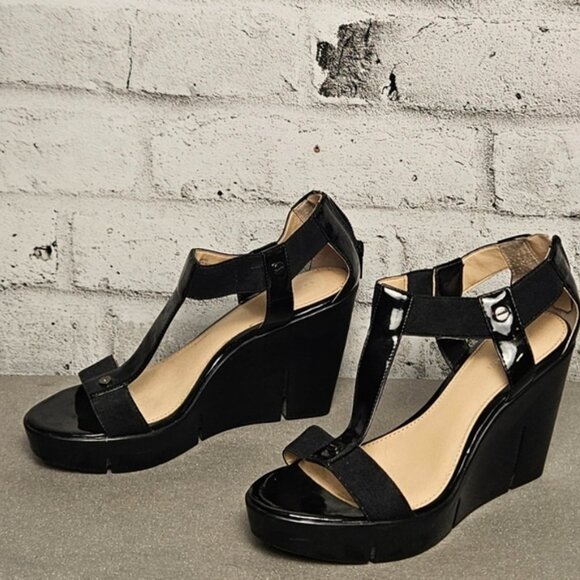 Calvin Klein Maribeth Black Wedge Sandals - Picture 4 of 6